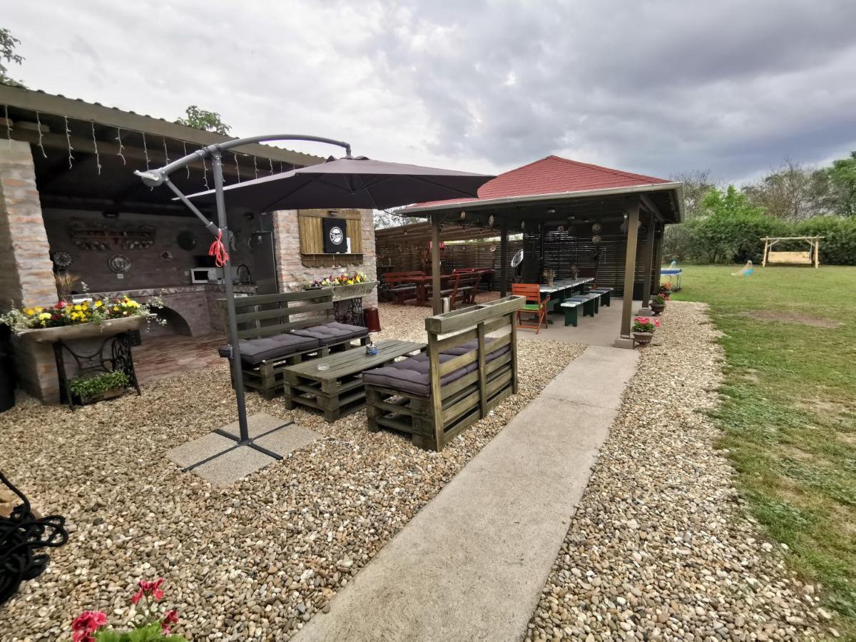 Ferienwohnung Berko Vendeghaz Rakoczifalva Exterior foto